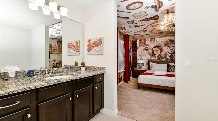 DAVENPORT, Florida 33897, 8 Bedrooms Bedrooms, ,6 BathroomsBathrooms,Residential,For Sale,LANA,0,MFRO6330672