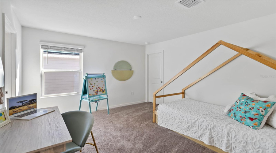 DAVENPORT, Florida 33896, 3 Bedrooms Bedrooms, ,2 BathroomsBathrooms,Residential,For Sale,NORLEY,0,MFRO6330092