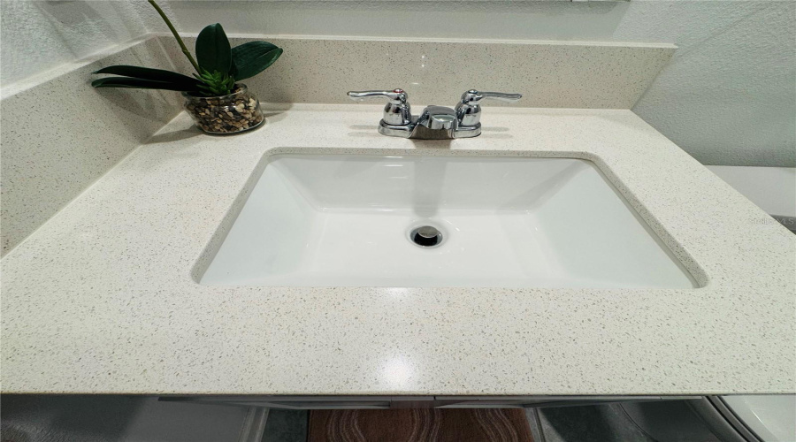 KISSIMMEE, Florida 34746, 3 Bedrooms Bedrooms, ,2 BathroomsBathrooms,Residential,For Sale,TWISTED TWIG,0,MFRO6322472