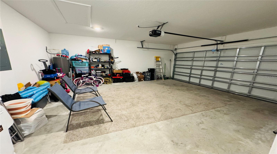 KISSIMMEE, Florida 34746, 3 Bedrooms Bedrooms, ,2 BathroomsBathrooms,Residential,For Sale,TWISTED TWIG,0,MFRO6322472