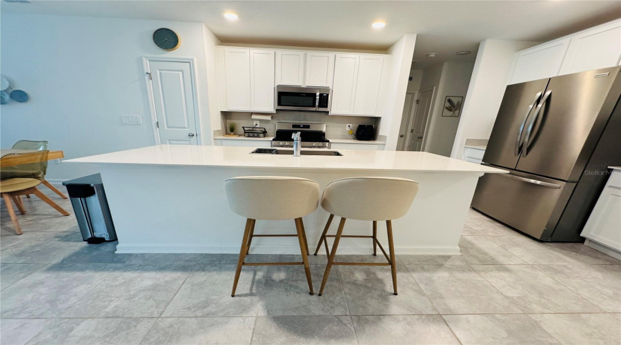 KISSIMMEE, Florida 34746, 3 Bedrooms Bedrooms, ,2 BathroomsBathrooms,Residential,For Sale,TWISTED TWIG,0,MFRO6322472