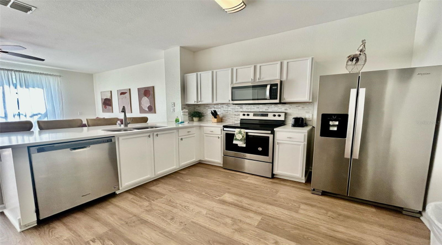 KISSIMMEE, Florida 34747, 3 Bedrooms Bedrooms, ,3 BathroomsBathrooms,Residential,For Sale,OTTERSPOOL ST,0,MFRS5121115