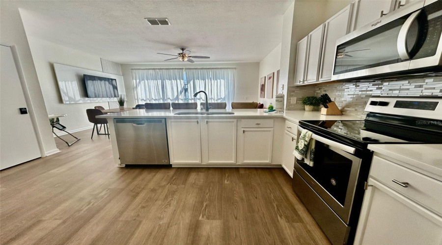 KISSIMMEE, Florida 34747, 3 Bedrooms Bedrooms, ,3 BathroomsBathrooms,Residential,For Sale,OTTERSPOOL ST,0,MFRS5121115