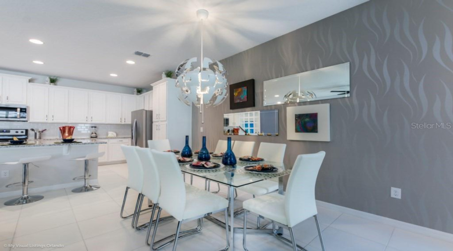 KISSIMMEE, Florida 34747, 5 Bedrooms Bedrooms, ,4 BathroomsBathrooms,Residential,For Sale,CAREY PALM,0,MFRO6330330