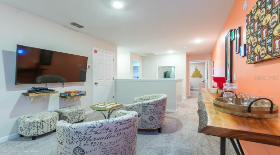 KISSIMMEE, Florida 34747, 5 Bedrooms Bedrooms, ,4 BathroomsBathrooms,Residential,For Sale,CAREY PALM,0,MFRO6330330
