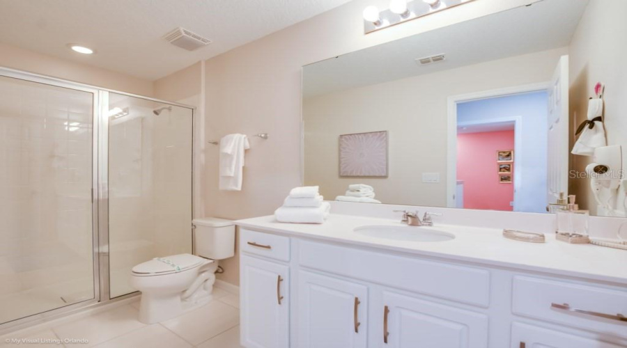 KISSIMMEE, Florida 34747, 5 Bedrooms Bedrooms, ,4 BathroomsBathrooms,Residential,For Sale,CAREY PALM,0,MFRO6330330