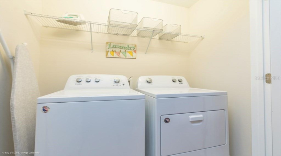 KISSIMMEE, Florida 34747, 5 Bedrooms Bedrooms, ,4 BathroomsBathrooms,Residential,For Sale,CAREY PALM,0,MFRO6330330
