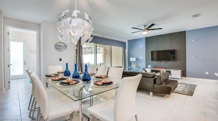 KISSIMMEE, Florida 34747, 5 Bedrooms Bedrooms, ,4 BathroomsBathrooms,Residential,For Sale,CAREY PALM,0,MFRO6330330