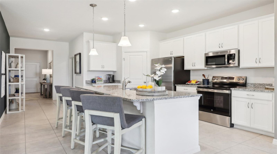 DAVENPORT, Florida 33837, 3 Bedrooms Bedrooms, ,2 BathroomsBathrooms,Residential,For Sale,MUD CANYON,0,MFRO6330969