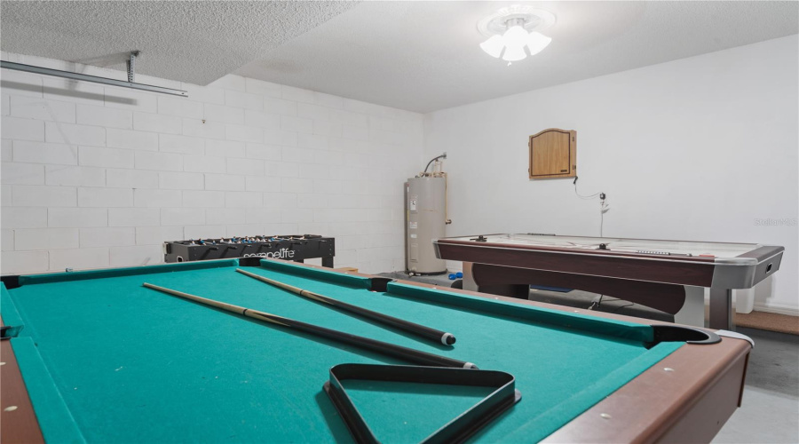 Garage/ Game Room