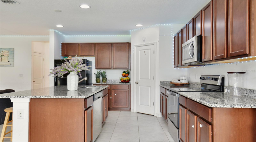 DAVENPORT, Florida 33837, 4 Bedrooms Bedrooms, ,2 BathroomsBathrooms,Residential,For Sale,TAFT,0,MFRO6327270