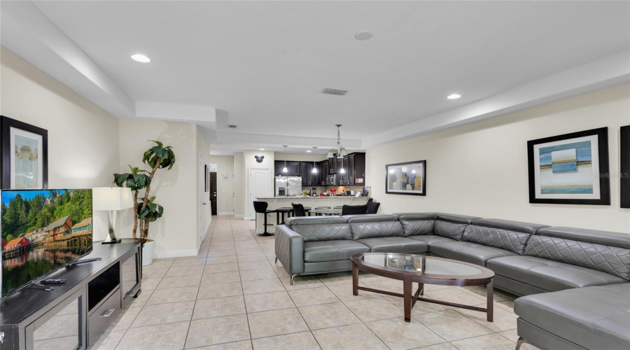 DAVENPORT, Florida 33896, 3 Bedrooms Bedrooms, ,2 BathroomsBathrooms,Residential,For Sale,ROSEVILLE,0,MFRS5131620