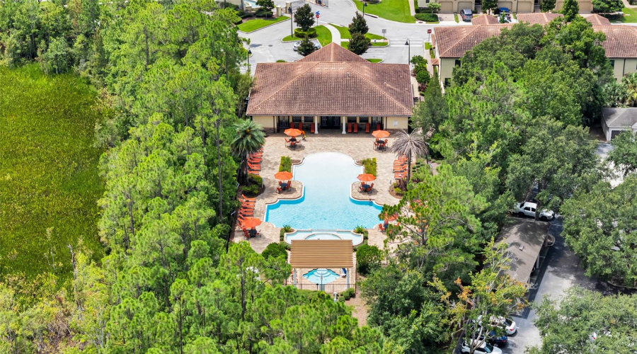Pool/Clubhouse