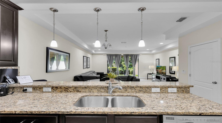DAVENPORT, Florida 33896, 3 Bedrooms Bedrooms, ,2 BathroomsBathrooms,Residential,For Sale,ROSEVILLE,0,MFRS5131620
