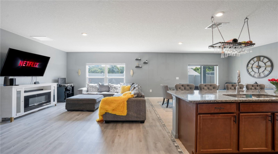 DAVENPORT, Florida 33837, 4 Bedrooms Bedrooms, ,2 BathroomsBathrooms,Residential,For Sale,FIDDLEWOOD,0,MFRO6330923