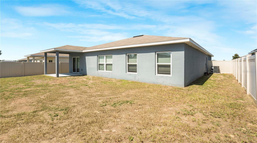 DAVENPORT, Florida 33837, 4 Bedrooms Bedrooms, ,2 BathroomsBathrooms,Residential,For Sale,FIDDLEWOOD,0,MFRO6330923