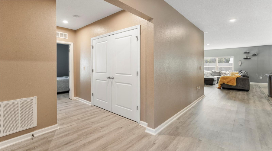 DAVENPORT, Florida 33837, 4 Bedrooms Bedrooms, ,2 BathroomsBathrooms,Residential,For Sale,FIDDLEWOOD,0,MFRO6330923