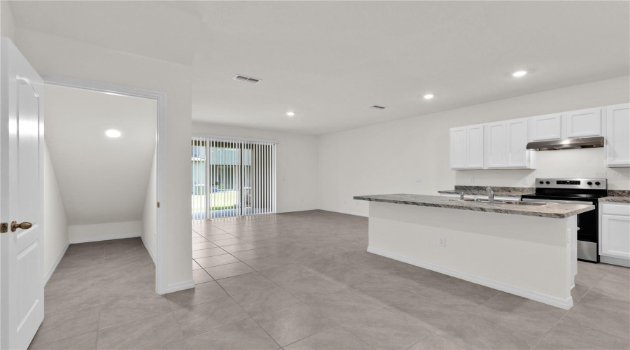 DAVENPORT, Florida 33837, 3 Bedrooms Bedrooms, ,2 BathroomsBathrooms,Residential,For Sale,YELLOW FINCH,0,MFRO6331111