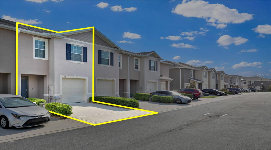 DAVENPORT, Florida 33837, 3 Bedrooms Bedrooms, ,2 BathroomsBathrooms,Residential,For Sale,YELLOW FINCH,0,MFRO6331111