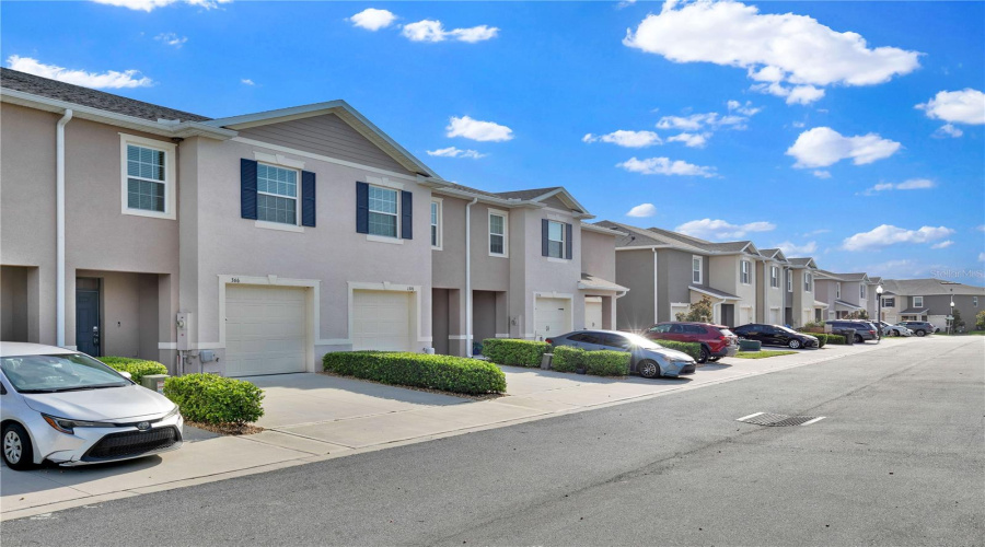 DAVENPORT, Florida 33837, 3 Bedrooms Bedrooms, ,2 BathroomsBathrooms,Residential,For Sale,YELLOW FINCH,0,MFRO6331111