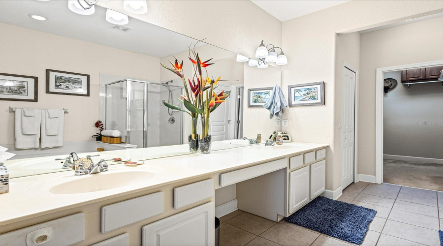 DAVENPORT, Florida 33896, 3 Bedrooms Bedrooms, ,2 BathroomsBathrooms,Residential,For Sale,RIVERDALE,0,MFRO6329992