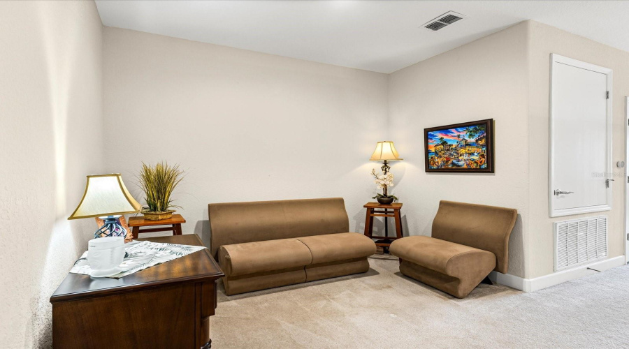 DAVENPORT, Florida 33896, 3 Bedrooms Bedrooms, ,2 BathroomsBathrooms,Residential,For Sale,RIVERDALE,0,MFRO6329992