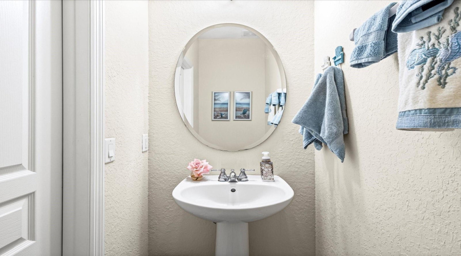 DAVENPORT, Florida 33896, 3 Bedrooms Bedrooms, ,2 BathroomsBathrooms,Residential,For Sale,RIVERDALE,0,MFRO6329992