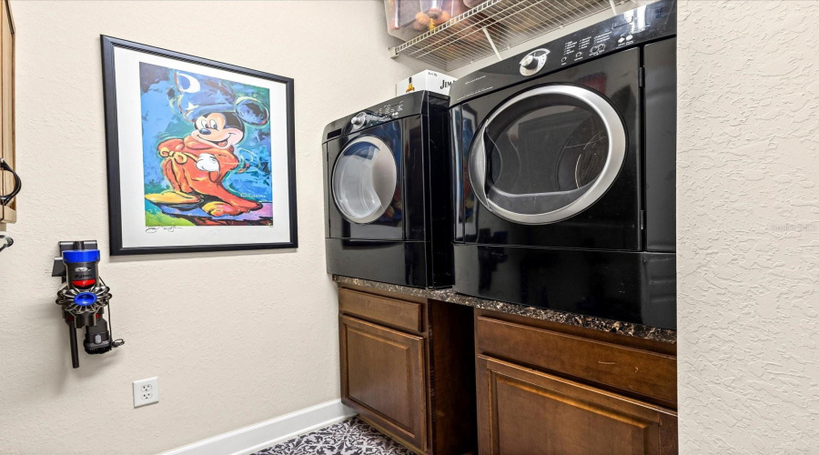 DAVENPORT, Florida 33896, 3 Bedrooms Bedrooms, ,2 BathroomsBathrooms,Residential,For Sale,RIVERDALE,0,MFRO6329992