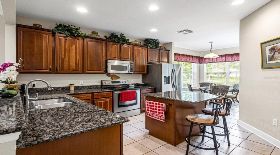 DAVENPORT, Florida 33896, 3 Bedrooms Bedrooms, ,2 BathroomsBathrooms,Residential,For Sale,RIVERDALE,0,MFRO6329992