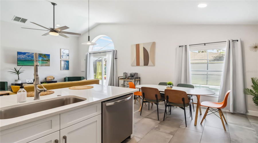 KISSIMMEE, Florida 34746, 3 Bedrooms Bedrooms, ,2 BathroomsBathrooms,Residential,For Sale,CUMBRIAN LAKES,0,MFRR4909643