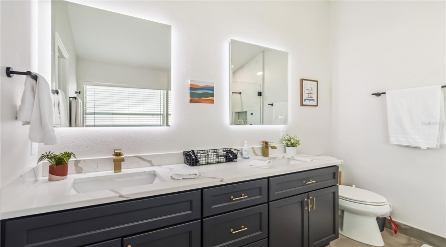 KISSIMMEE, Florida 34746, 3 Bedrooms Bedrooms, ,2 BathroomsBathrooms,Residential,For Sale,CUMBRIAN LAKES,0,MFRR4909643