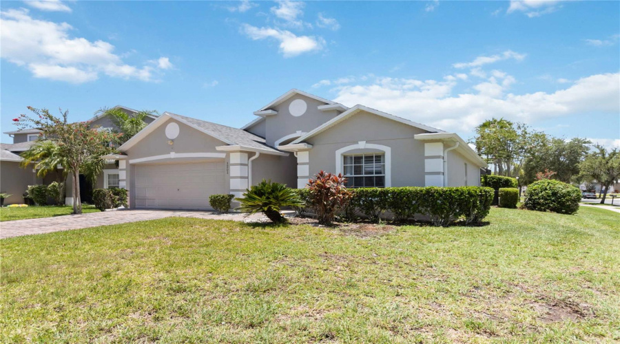 KISSIMMEE, Florida 34746, 3 Bedrooms Bedrooms, ,2 BathroomsBathrooms,Residential,For Sale,CUMBRIAN LAKES,0,MFRR4909643