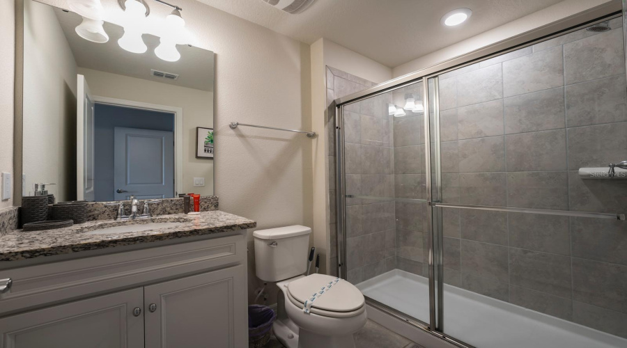 DAVENPORT, Florida 33897, 3 Bedrooms Bedrooms, ,4 BathroomsBathrooms,Residential,For Sale,JETTY,0,MFRO6331094