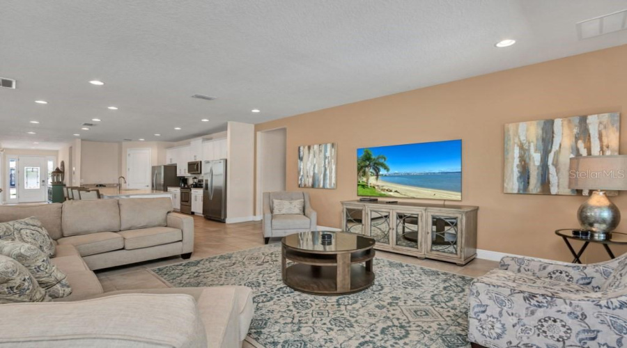 KISSIMMEE, Florida 34747, 8 Bedrooms Bedrooms, ,8 BathroomsBathrooms,Residential,For Sale,FAIRFAX,0,MFRO6331363