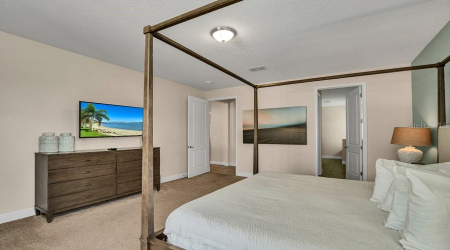 KISSIMMEE, Florida 34747, 8 Bedrooms Bedrooms, ,8 BathroomsBathrooms,Residential,For Sale,FAIRFAX,0,MFRO6331363