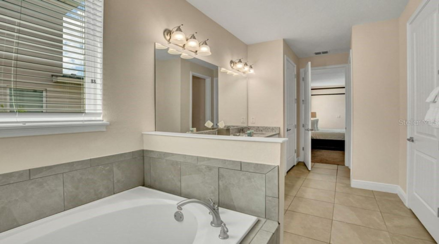 KISSIMMEE, Florida 34747, 8 Bedrooms Bedrooms, ,8 BathroomsBathrooms,Residential,For Sale,FAIRFAX,0,MFRO6331363
