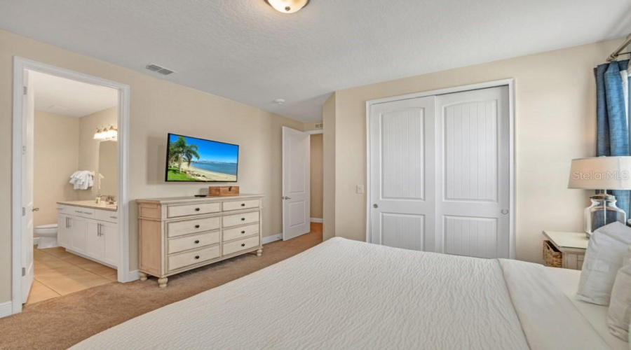 KISSIMMEE, Florida 34747, 8 Bedrooms Bedrooms, ,8 BathroomsBathrooms,Residential,For Sale,FAIRFAX,0,MFRO6331363