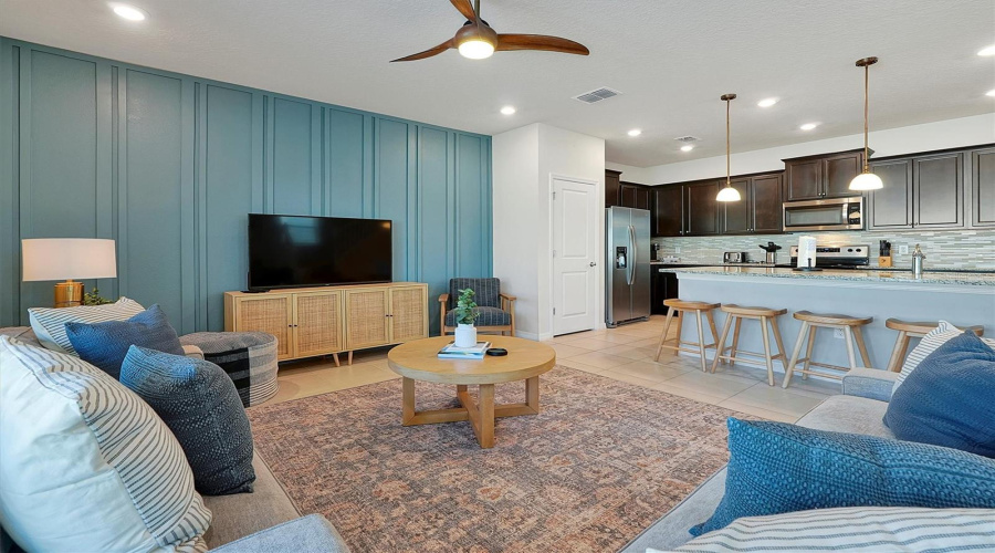 DAVENPORT, Florida 33897, 5 Bedrooms Bedrooms, ,4 BathroomsBathrooms,Residential,For Sale,PARADISE,0,MFRO6261763