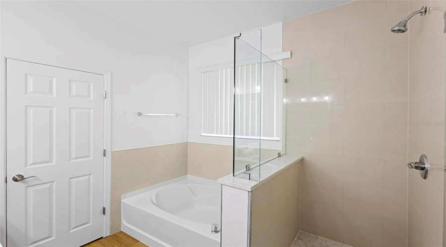 KISSIMMEE, Florida 34746, 6 Bedrooms Bedrooms, ,3 BathroomsBathrooms,Residential,For Sale,PHILADELPHIA,0,MFRO6190343