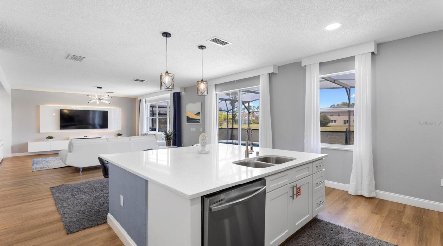 KISSIMMEE, Florida 34746, 6 Bedrooms Bedrooms, ,3 BathroomsBathrooms,Residential,For Sale,PHILADELPHIA,0,MFRO6190343