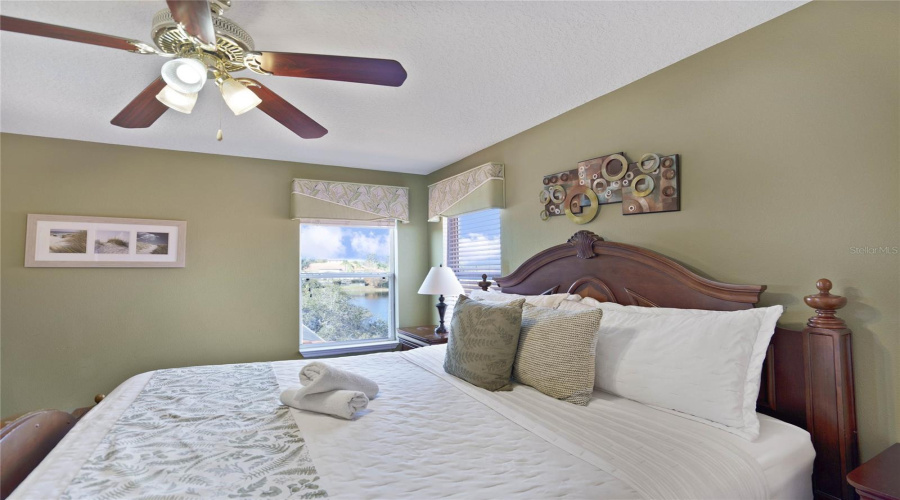 DAVENPORT, Florida 33837, 6 Bedrooms Bedrooms, ,5 BathroomsBathrooms,Residential,For Sale,RUBINO,0,MFRG5090306