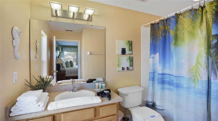 DAVENPORT, Florida 33837, 6 Bedrooms Bedrooms, ,5 BathroomsBathrooms,Residential,For Sale,RUBINO,0,MFRG5090306