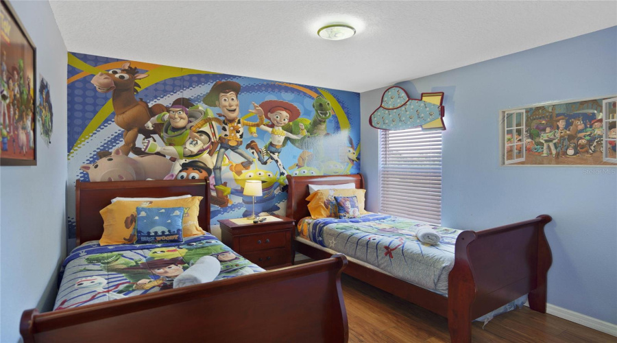 DAVENPORT, Florida 33837, 6 Bedrooms Bedrooms, ,5 BathroomsBathrooms,Residential,For Sale,RUBINO,0,MFRG5090306