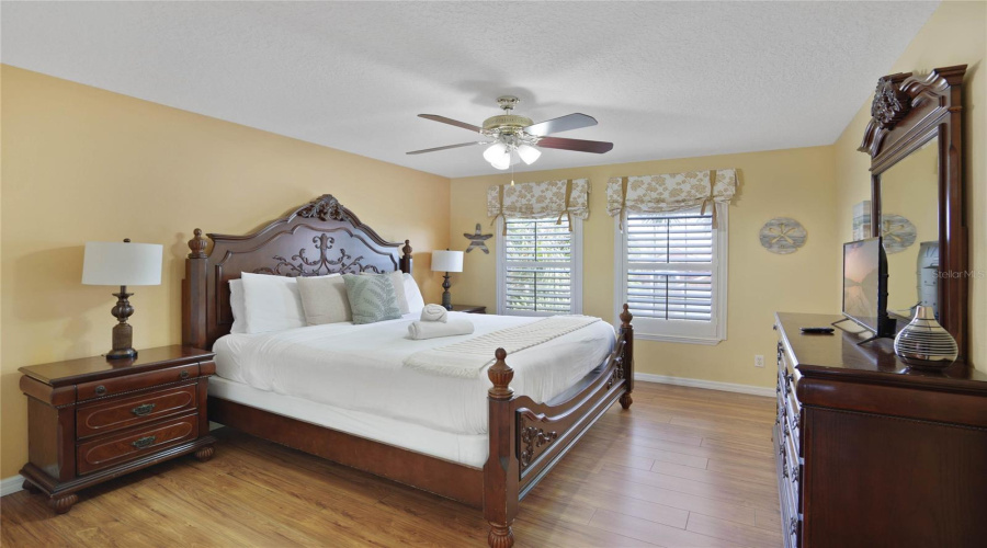 DAVENPORT, Florida 33837, 6 Bedrooms Bedrooms, ,5 BathroomsBathrooms,Residential,For Sale,RUBINO,0,MFRG5090306