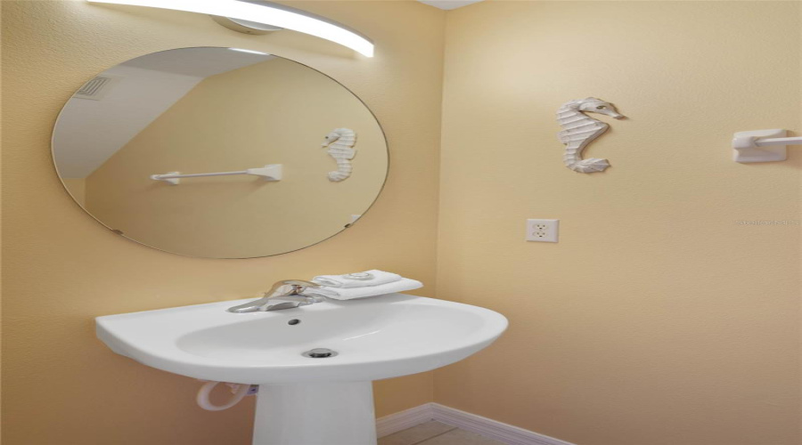 DAVENPORT, Florida 33837, 6 Bedrooms Bedrooms, ,5 BathroomsBathrooms,Residential,For Sale,RUBINO,0,MFRG5090306
