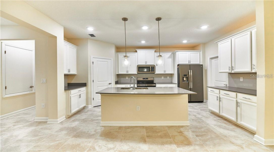 KISSIMMEE, Florida 34746, 4 Bedrooms Bedrooms, ,3 BathroomsBathrooms,Residential,For Sale,SEVEN CANYONS DR,0,MFRS5120044