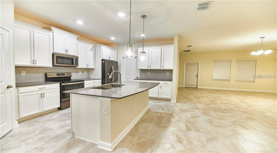 KISSIMMEE, Florida 34746, 4 Bedrooms Bedrooms, ,3 BathroomsBathrooms,Residential,For Sale,SEVEN CANYONS DR,0,MFRS5120044