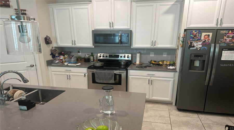 KISSIMMEE, Florida 34746, 4 Bedrooms Bedrooms, ,3 BathroomsBathrooms,Residential,For Sale,SEVEN CANYONS DR,0,MFRS5120044