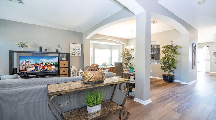 KISSIMMEE, Florida 34746, 6 Bedrooms Bedrooms, ,5 BathroomsBathrooms,Residential,For Sale,DHARMA,0,MFRO6320812
