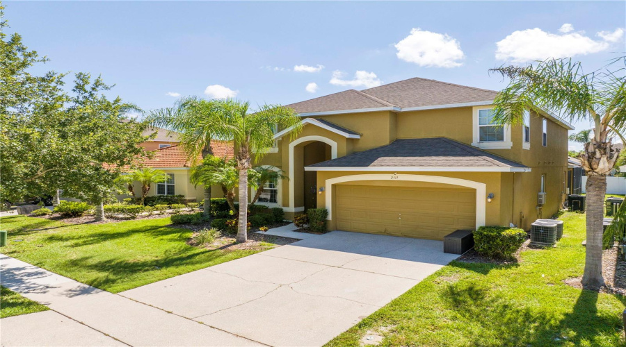 KISSIMMEE, Florida 34746, 6 Bedrooms Bedrooms, ,5 BathroomsBathrooms,Residential,For Sale,DHARMA,0,MFRO6320812